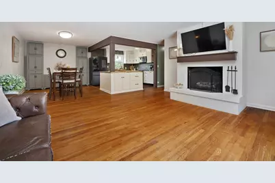 703 Crestview Drive, Ingleside, IL 60041 - Photo 5