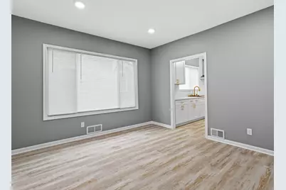 319 156th Place, Calumet City, IL 60409 - Photo 7