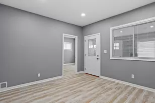 319 156th Pl, Calumet City, IL 60409 - Photo 5