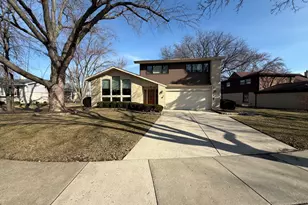 [Address not provided], Arlington Heights, IL 60004 - Photo 3