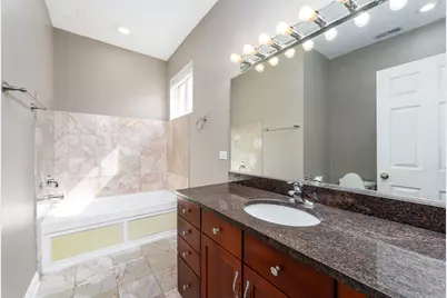 260 N California Avenue #2, Chicago, IL 60612 - Photo 9