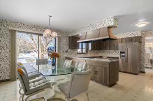 9 Buckingham Dr, Sugar Grove, IL 60554 - Photo 11