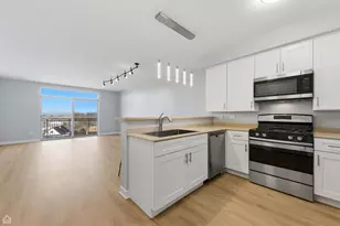 8400 Callie Ave, Morton Grove, IL 60053 - Photo 5