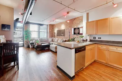 520 W Huron Street #406, Chicago, IL 60654 - Photo 9