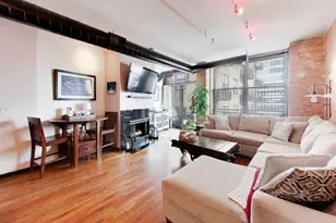 520 W Huron St, Chicago, IL 60654 - Photo 3