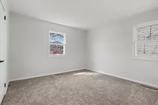 912 N Midland Ave, Joliet, IL 60435 - Photo 11