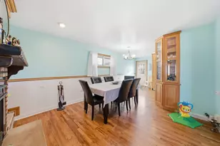 8325 Laporte Ave, Burbank, IL 60459 - Photo 5