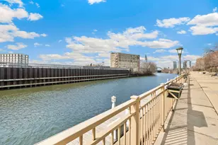 1000 N Kingsbury St, Chicago, IL 60610 - Photo 13