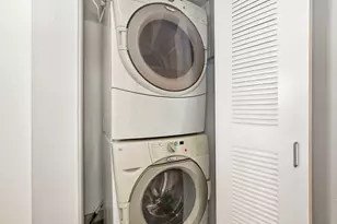 1000 N Kingsbury St, Chicago, IL 60610 - Photo 9