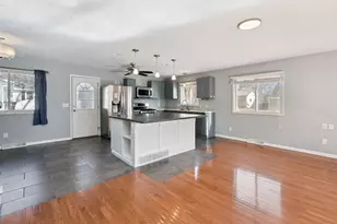 5019 34th Avenue A, Moline, IL 61265 - Photo 5