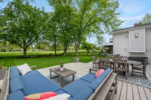 1033 Royal St George Dr, Naperville, IL 60563 - Photo 35