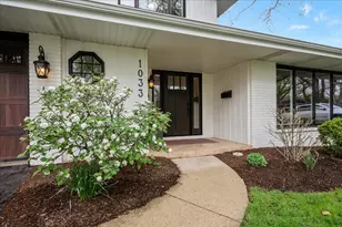 1033 Royal St George Dr, Naperville, IL 60563 - Photo 3