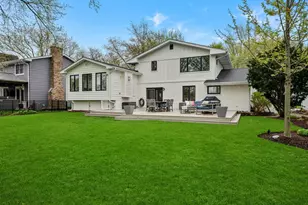 1033 Royal St George Dr, Naperville, IL 60563 - Photo 33