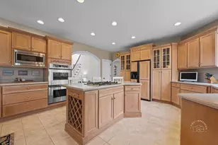 23 Marsh Ln, Batavia, IL 60510 - Photo 9