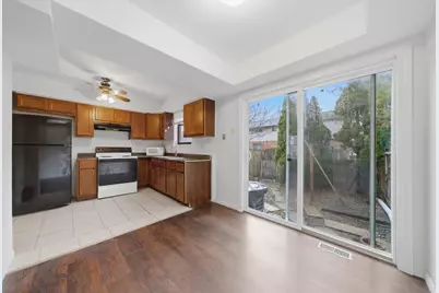 2064 Lioncrest Drive #2064, Richton Park, IL 60471 - Photo 7