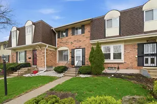 2064 Lioncrest Dr, Richton Park, IL 60471 - Photo 1