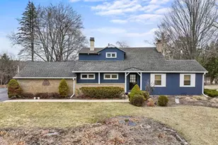 27052 W Lakeview Dr S, Lake Barrington, IL 60084 - Photo 67