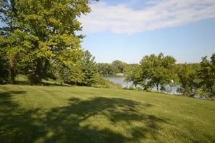 27052 W Lakeview Dr S, Lake Barrington, IL 60084 - Photo 53