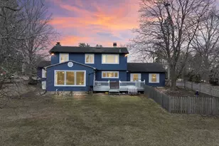 27052 W Lakeview Dr S, Lake Barrington, IL 60084 - Photo 41