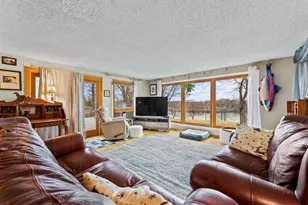 27052 W Lakeview Dr S, Lake Barrington, IL 60084 - Photo 13