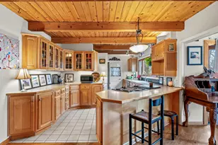 27052 W Lakeview Dr S, Lake Barrington, IL 60084 - Photo 17