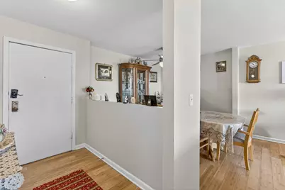 2000 Saint Regis Drive #2B, Lombard, IL 60148 - Photo 9