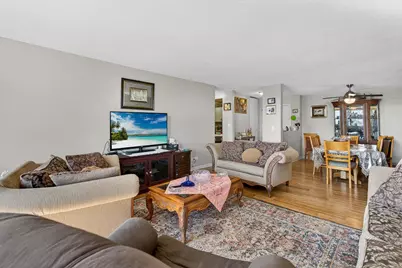 2000 Saint Regis Drive #2B, Lombard, IL 60148 - Photo 5