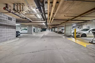 2000 St Regis Dr, Lombard, IL 60148 - Photo 21