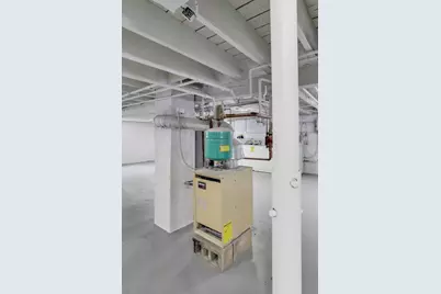 1638 Oakwood Avenue, Des Plaines, IL 60016 - Photo 27