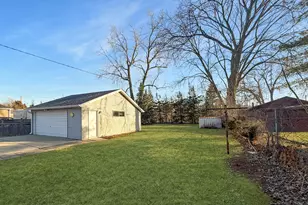405 E Prairie Ave, Lombard, IL 60148 - Photo 19