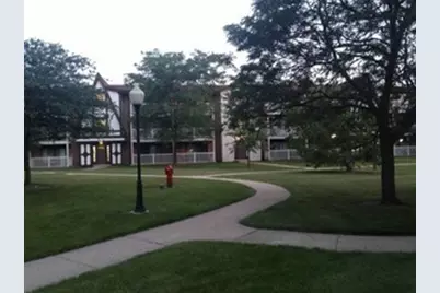 105 Gregory Street #09, Aurora, IL 60504 - Photo 1