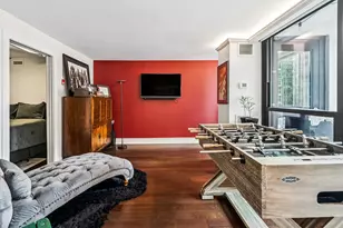 1030 N State St, Chicago, IL 60610 - Photo 15