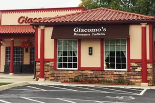 740 N Wolf Rd, Des Plaines, IL 60016 - Photo 1