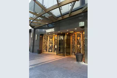 111 E Chestnut Street #17E, Chicago, IL 60611 - Photo 1