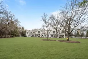 2335 Pebblefork Ln, Northfield, IL 60093 - Photo 11