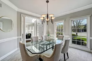 708 Fairfield Ct, Westmont, IL 60559 - Photo 9