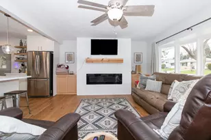 1501 Searle Dr, Normal, IL 61761 - Photo 7