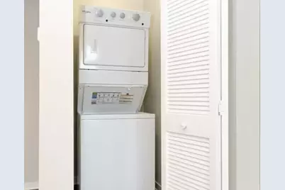 2325 S California Avenue, Chicago, IL 60608 - Photo 9