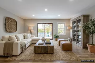 1096 Beechwood Rd, Buffalo Grove, IL 60089 - Photo 9