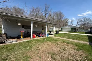 1305 Parkview Dr, Danville, IL 61832 - Photo 17