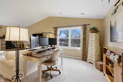 329 Everett Avenue #2B, Crystal Lake, IL 60014 - Photo 11