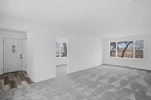 54 Hillcrest Ave, Fox Lake, IL 60020 - Photo 3