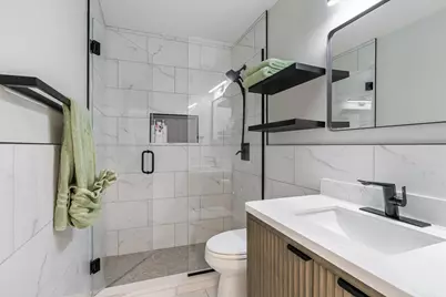 3600 N Lake Shore Drive #2320, Chicago, IL 60613 - Photo 11