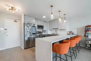 3600 N Lake Shore Dr, Chicago, IL 60613 - Photo 5