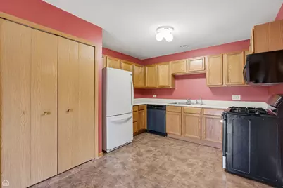 490 Westwood Court #D, Crystal Lake, IL 60014 - Photo 3