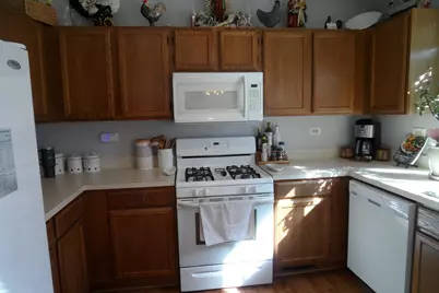 1337 Eastwood Drive, Aurora, IL 60506 - Photo 9