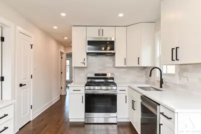 10455 S Whipple Street, Chicago, IL 60655 - Photo 9