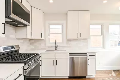 10455 S Whipple Street, Chicago, IL 60655 - Photo 7