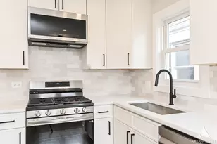 10455 S Whipple St, Chicago, IL 60655 - Photo 5