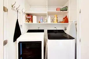 2241 W Roscoe St, Chicago, IL 60618 - Photo 19